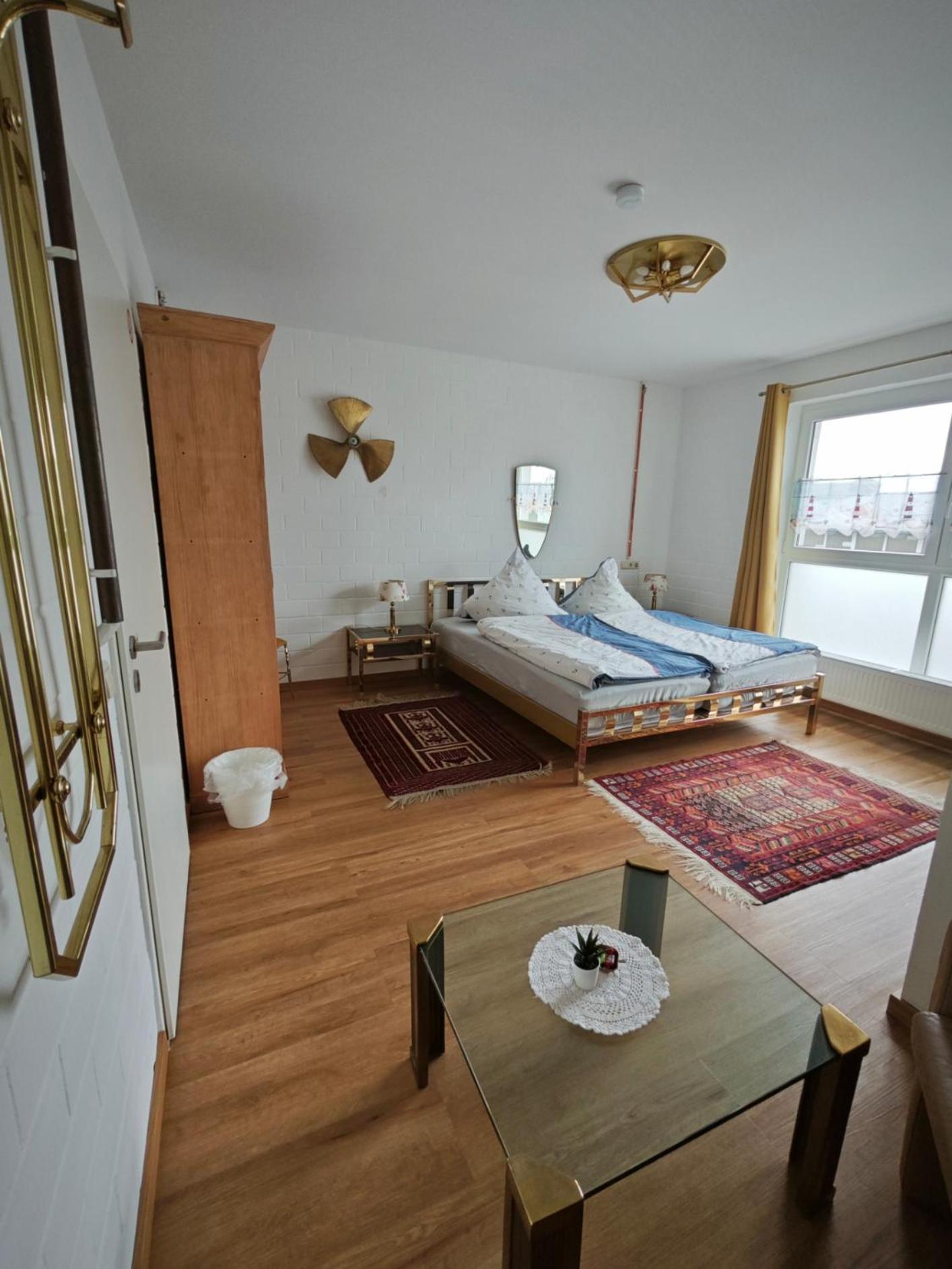 Mine Hotel Вайлерсвист Экстерьер фото